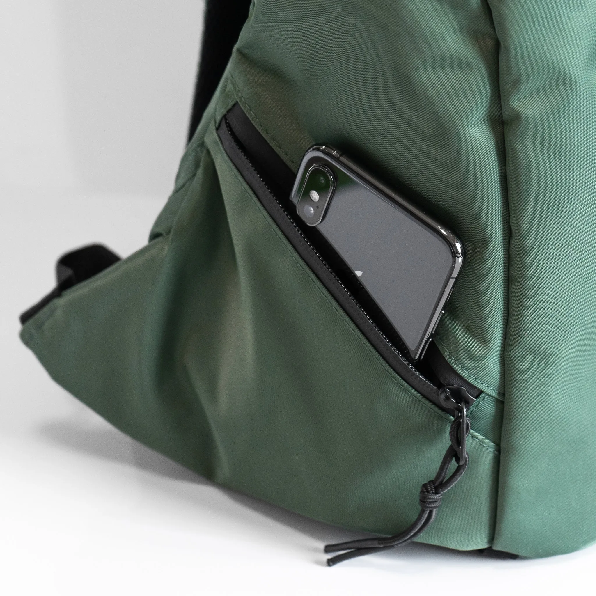 01-INSULATED BACKPACK | Ripe Olive