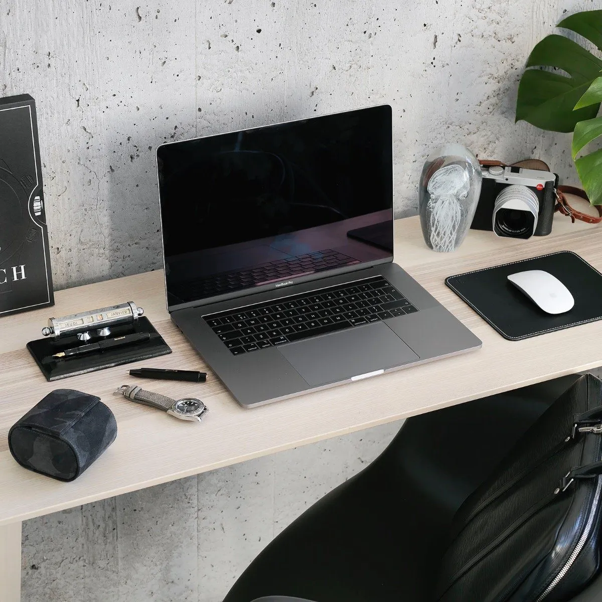 1960s Le Tanneur Leather And Chrome Perpetual Desk Calendar Tray