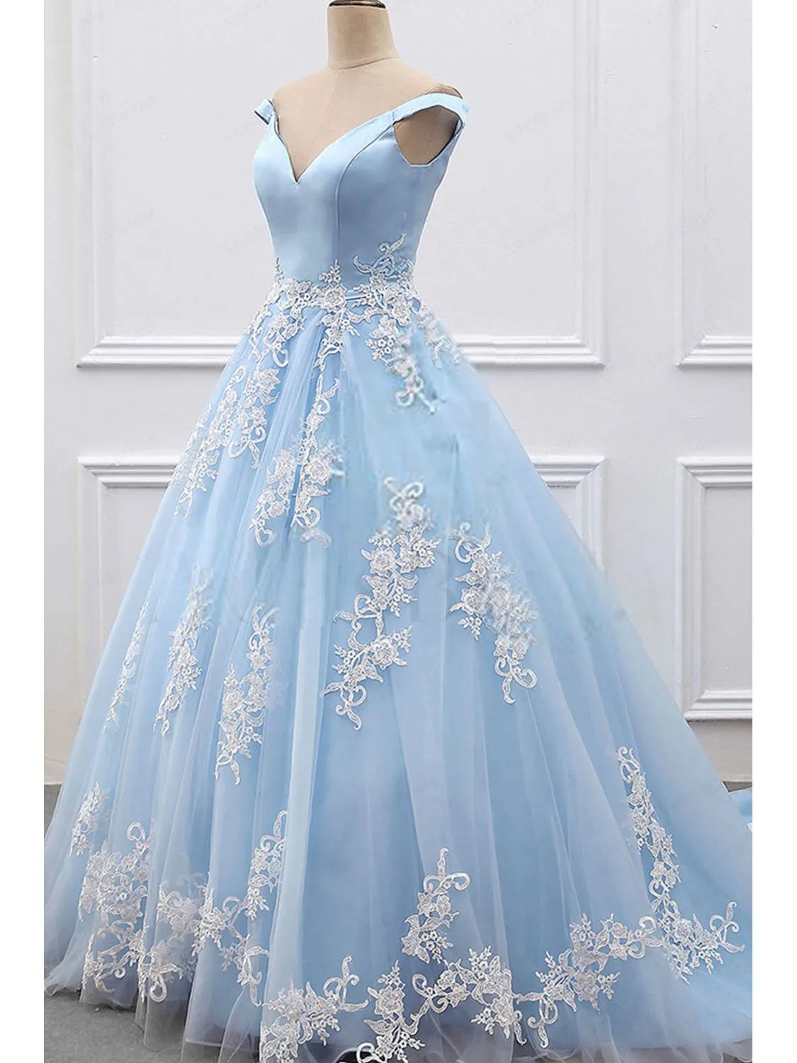 A-line Chapel Train Organza Satin Appliqued Quinceanera Dresses 3008