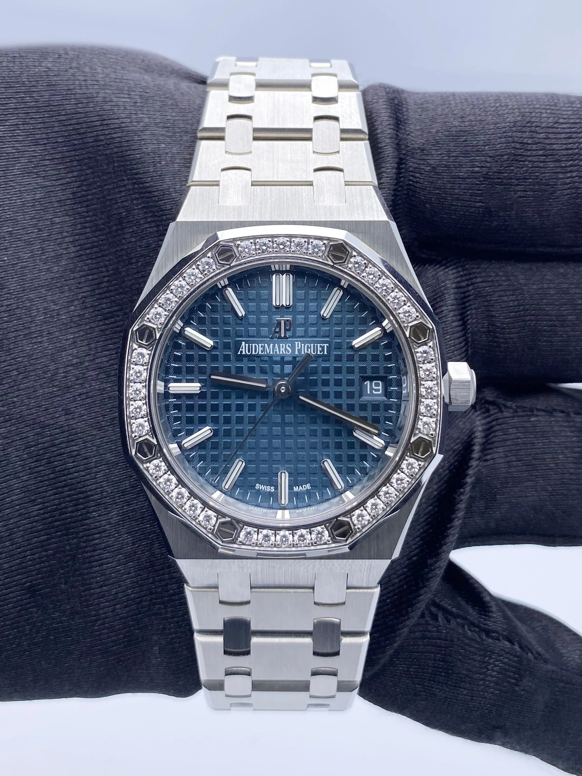 Audemars Piguet Royal Oak 77351ST Diamond Blue Dial Ladies Watch Box Papers