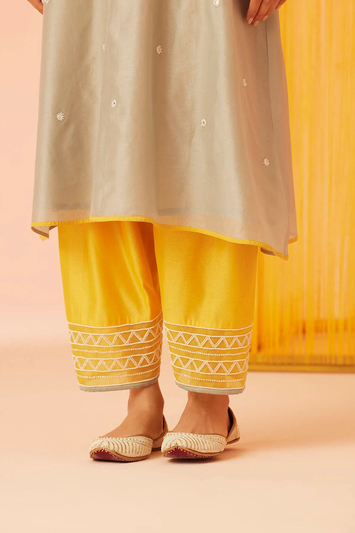 Pearls of Wisdom Contrast Kurta Set